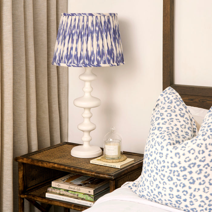 White Spindle Table Lamp